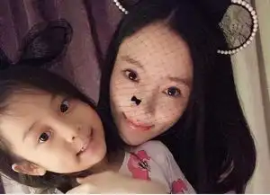 卓伟徒弟发文称李小璐真乱,工作室爆粗回应却获网友广泛支持
