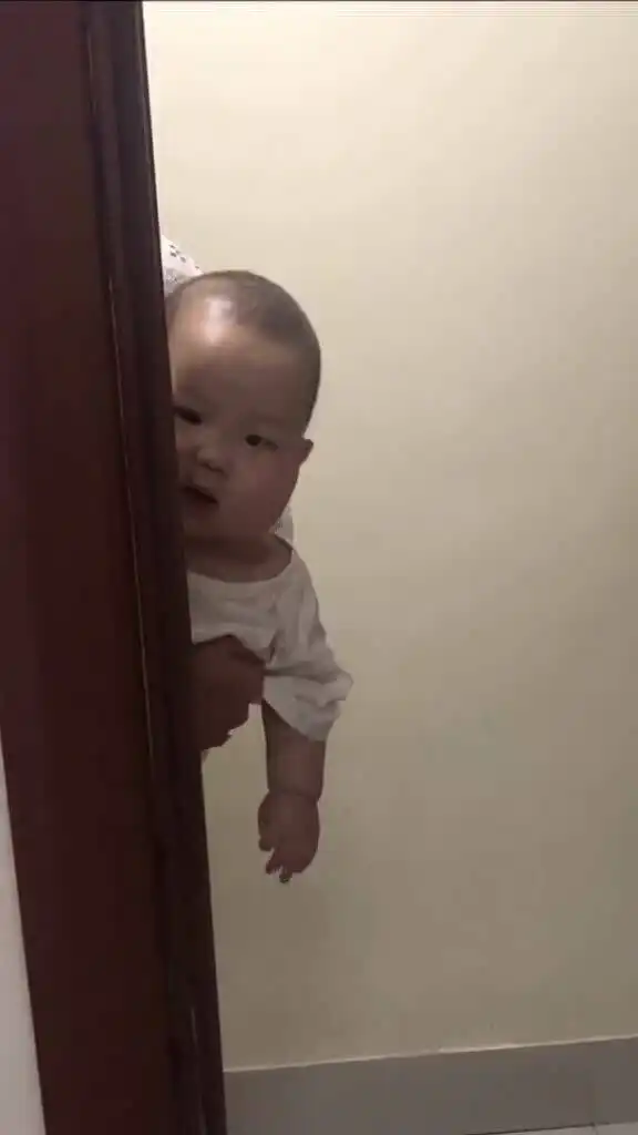 卤蛋超人在线撩人,随便一拍都是表情包,有宝宝没烦恼
