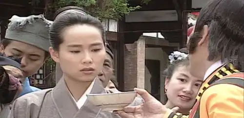 新白娘子传奇白素贞调包解毒粉,解救全苏州百姓,惹来新祸事

