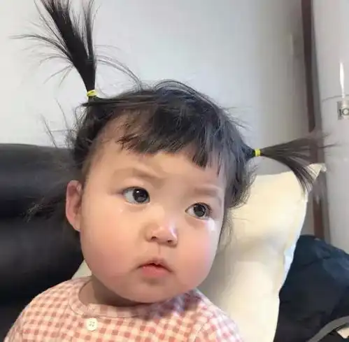 萌萌表情包嘘我睡着啦,你可以偷亲我啦
