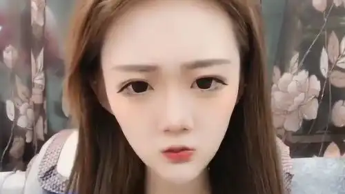 小姐姐这表情太丰富,你是来搞笑的吗
