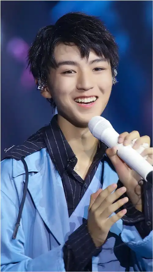 tfboys张保庆活宝现场,眼里都是戏这匹配度就是小凯本人
