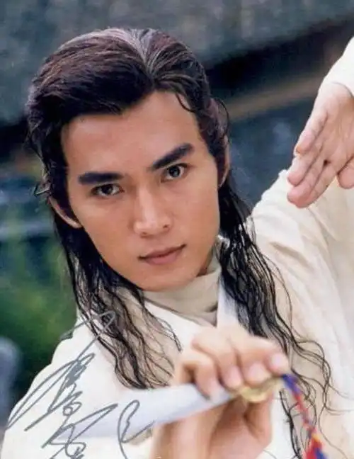 小李飞刀李寻欢戏里演渣男,戏外是绝世好男人
