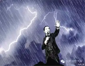据说如火的七月唯有如水的音乐才最般配