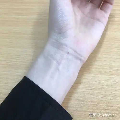 女生皮肤白是一种什么样的体验
