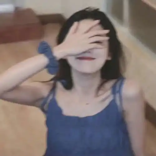 美女头像啊只要你还认真穿衣生活就没有失去希望
