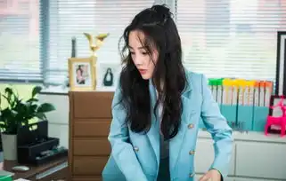 真闺蜜董璇不惧骂声力挺李小璐新剧,投资人贾乃亮至今一声不吭
