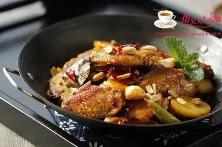 麻辣鸡翅香锅
