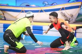 组图张一山黄子韬变表情包baby美颜似少女
