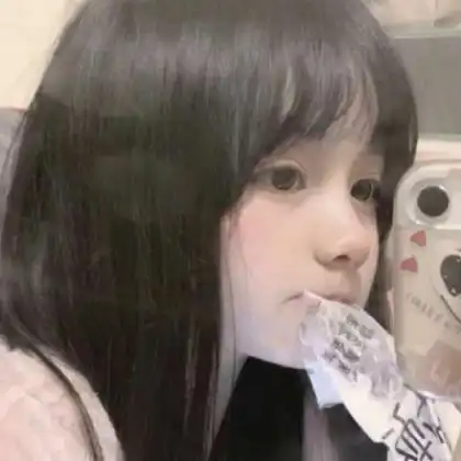qq头像女生文艺意境,看着很安静表情冷静的
