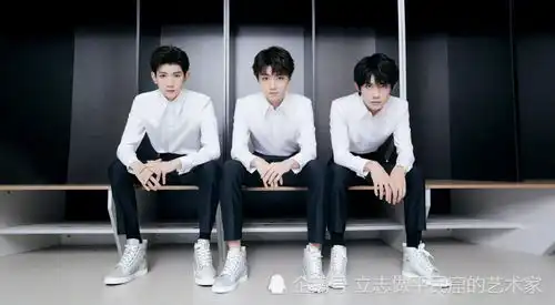 tfboys三小只又发糖,王源易烊千玺卡点为王俊凯发文庆生
