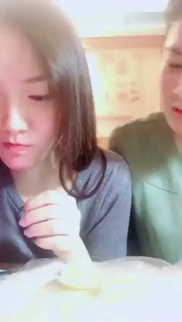 小姐姐吃柠檬这表情这配音,原谅我不厚道的笑了