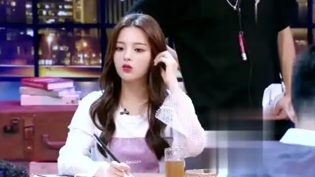 杨超越我的名字是村里妇女主任取的
