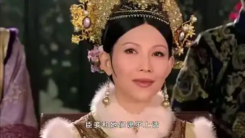祺嫔空有一副美丽皮囊刚进宫就得罪皇后还被失势的华妃骂哭
