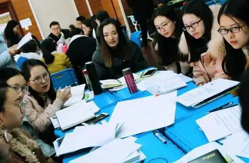 燕郊420万买房被迫断供被起诉,全家总动员摆地摊卖炒面年赚60万
