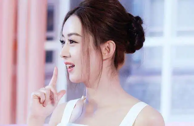 倾城时光赵丽颖贡献丰富的恋爱表情包,精彩演技获赞无数