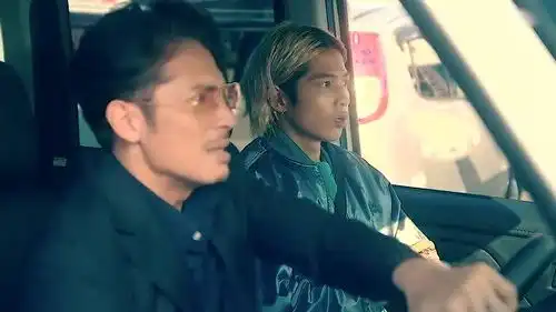 大哥大教你如何空手套白狼,这下意识的反应绝了
