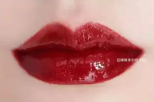手残总涂成香肠嘴用这口红,连鸡爪子都能画出花
