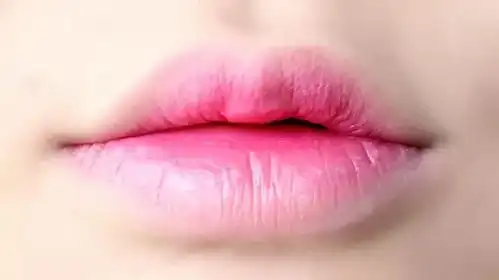 1支口红n种涂法,唇妆一周不重样
