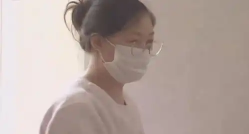 怀孕4个月想拍婚纱,男友被母亲挑唆提分手,女子为挽回感情生子
