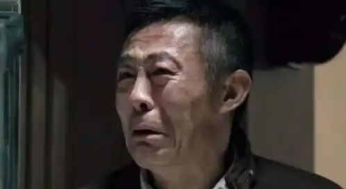 成北影教材的4个镜头周星驰吃盒饭,王宝强抽烟,侯勇忏悔
