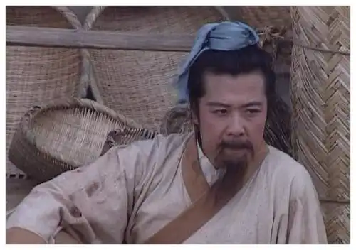织席贩履的青年刘备为什么能喜狗马音乐美衣服
