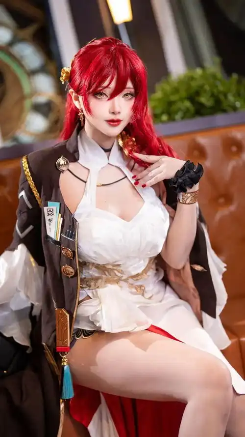 红发妖娆长腿凝白列车组姬子cos

