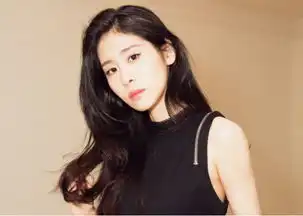 谢娜晒聊天记录辟谣张碧晨封杀事件,更自嘲感觉自己好厉害,哈哈
