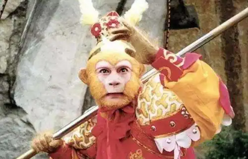 除金箍棒外,悟空还有一件兵器,比金箍棒珍贵百倍,曾救过他的命
