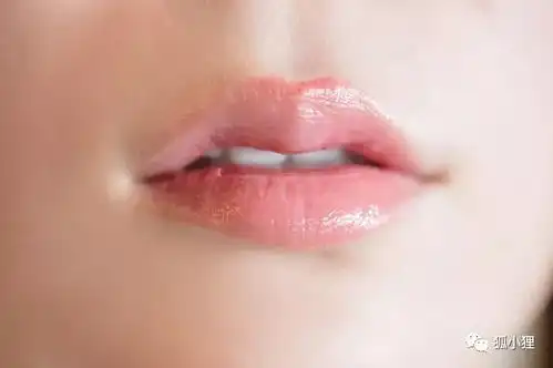 淡彩唇玻璃唇金属唇哑光唇,哪一种才是你的最爱美妆
