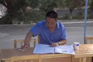 新生报到完毕,这些表情包你发现了吗
