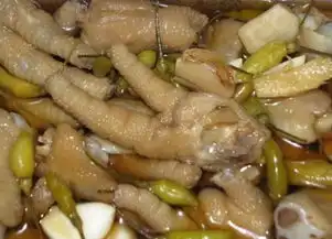 寻找四川美食,绝对川味泡椒鸡爪,下饭太香了

