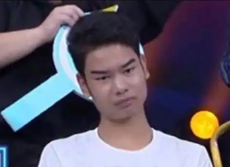 小吴再上综艺,表演表情包逗笑观众,池子和李诞却一脸假笑
