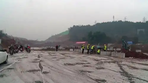 明年不走金星收费站了,南部这条路马上完工
