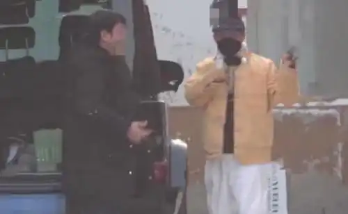 王宝强携儿子罕见现身,曾被传非亲生,马蓉亲自辟谣
