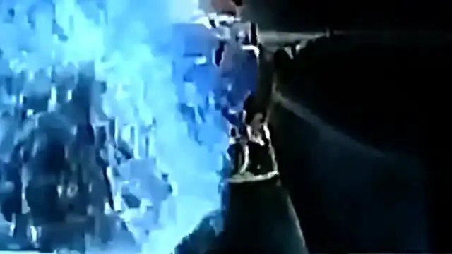 搞笑王者荣耀铠被嘲讽变身铠甲勇士吊打敌人,有铠甲就是任性
