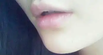 这样子的嘴巴算漂亮吗
