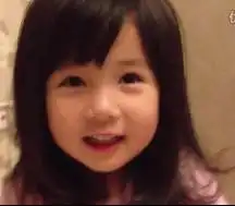 微信用的多的请进求这个表情的gif就是这个小女孩亲了屏幕微信直接发给我wei529426感激不尽