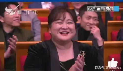 金鸡奖封后台上张小斐感动得稀里哗啦,网友说台下张子枫表情微妙