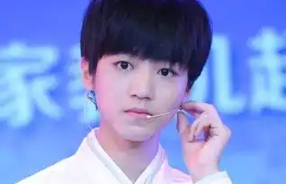 王俊凯备考被围观与迪丽热巴版扮演仙剑cp

