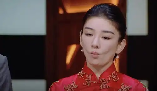 黄奕回应选唐一菲演艾莉,称立场不同,组长和成员都没有错
