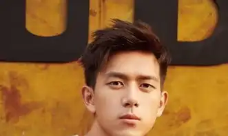 陈立农李现同登封面,美图养眼,同框对比下气质立见分晓
