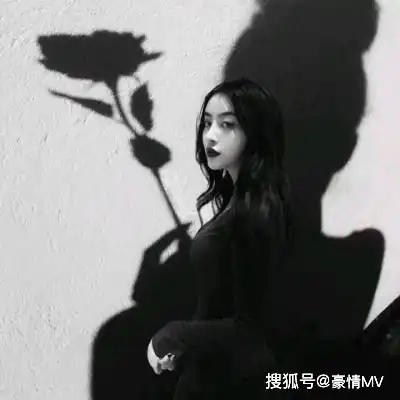 伤感意境美女头像图片伤感头像女生2021最新的
