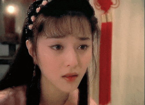 搞笑美女gif段子再坚强的男人也有累趴的时候面对困难撸起袖子用力干
