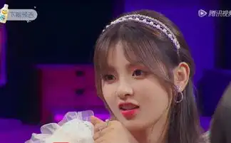 杨超越哪儿来的底气连龙丹妮都敢调侃,舞蹈环节面部表情太僵硬
