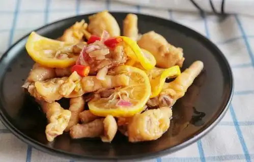 表情夏日秘制柠檬鸡爪,辛香爽口,原料做法告诉你,1口1个贼满足小米表情
