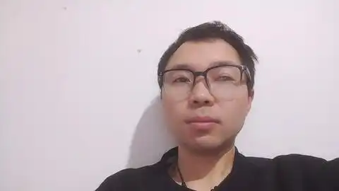 舒克和贝塔,两只可爱的小老鼠,他们开飞机和坦克,救小蚂蚁送蜜蜂闯猫国郑渊洁童话大王舒克和贝塔历险记郑渊洁舒克贝塔历险记童话老鼠
