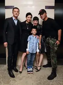 家庭背景年龄身高体重演艺经历微博微信最新动态face妆点明星库
