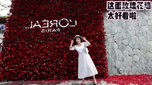 人前洛丽塔小甜妹,人后无能狂怒boss,年纪轻轻怎么两幅面孔呢
