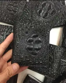 鳄鱼皮钱包选长款还是短款想买长的但又觉得不方便想买短的又感觉没长的看起来顺眼,别说什么
